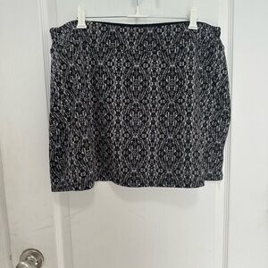 Black, White and Gray Skirt/Shorts